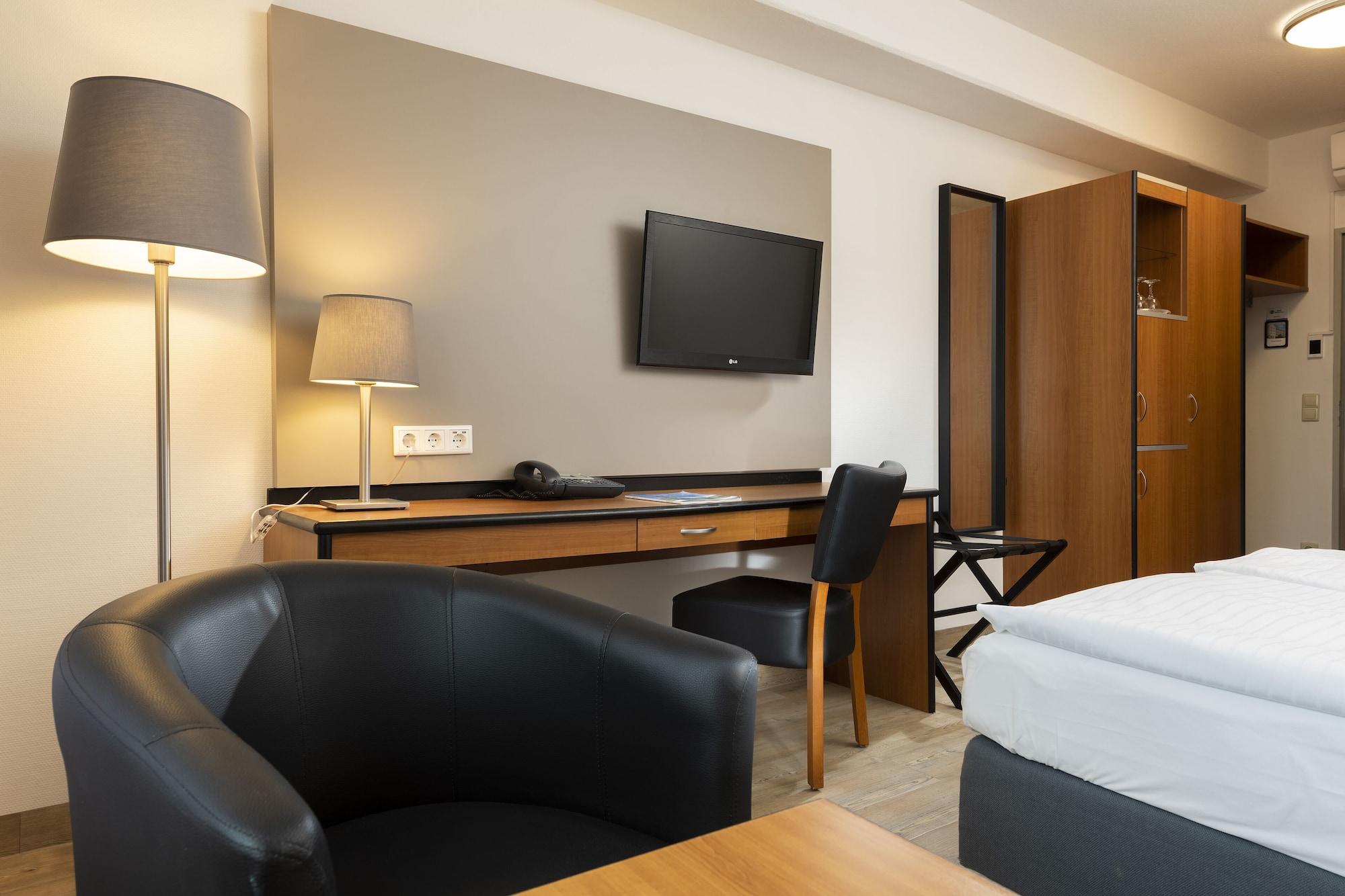 B&B Hotel Rastatt Esterno foto