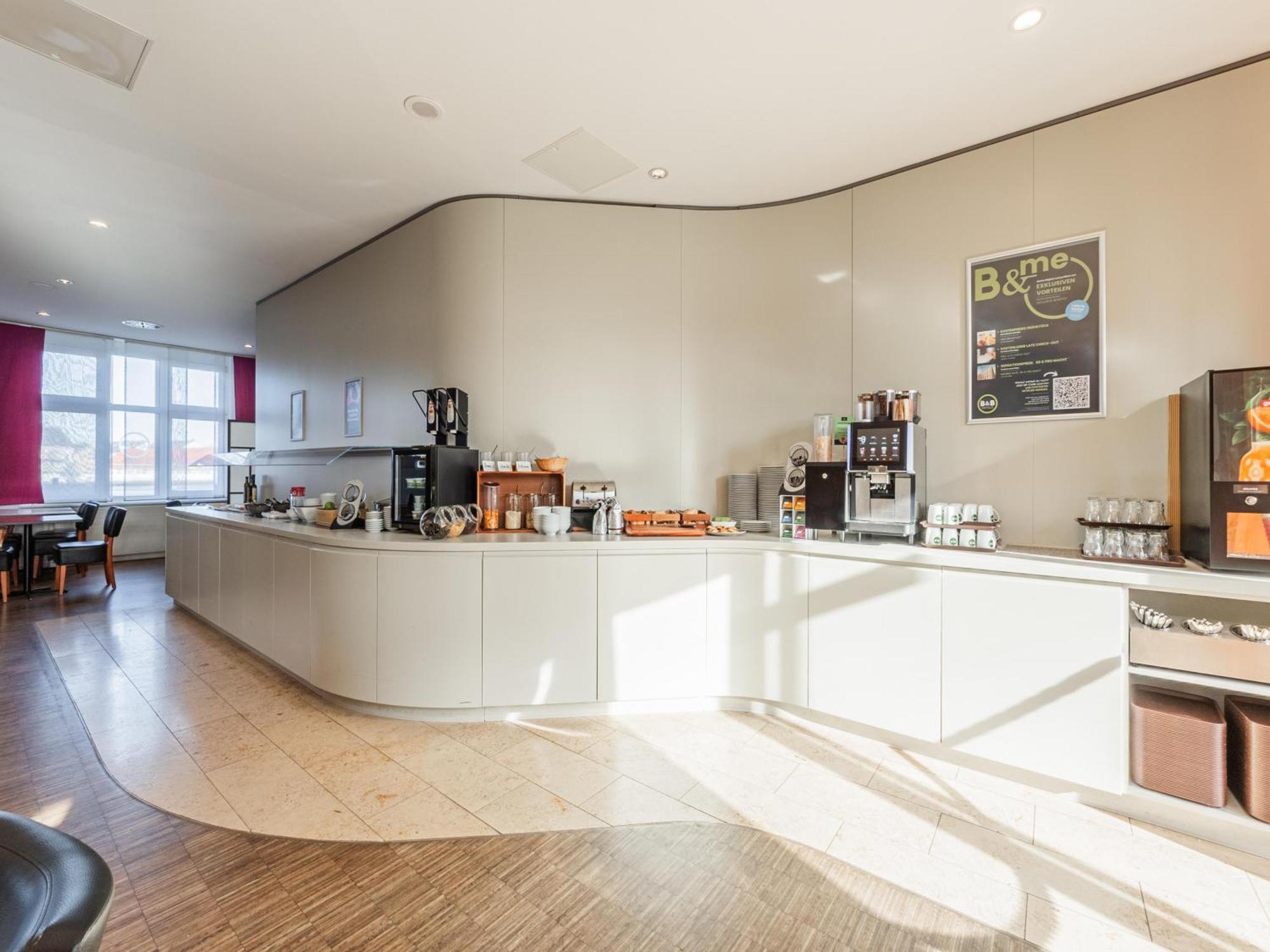 B&B Hotel Rastatt Esterno foto