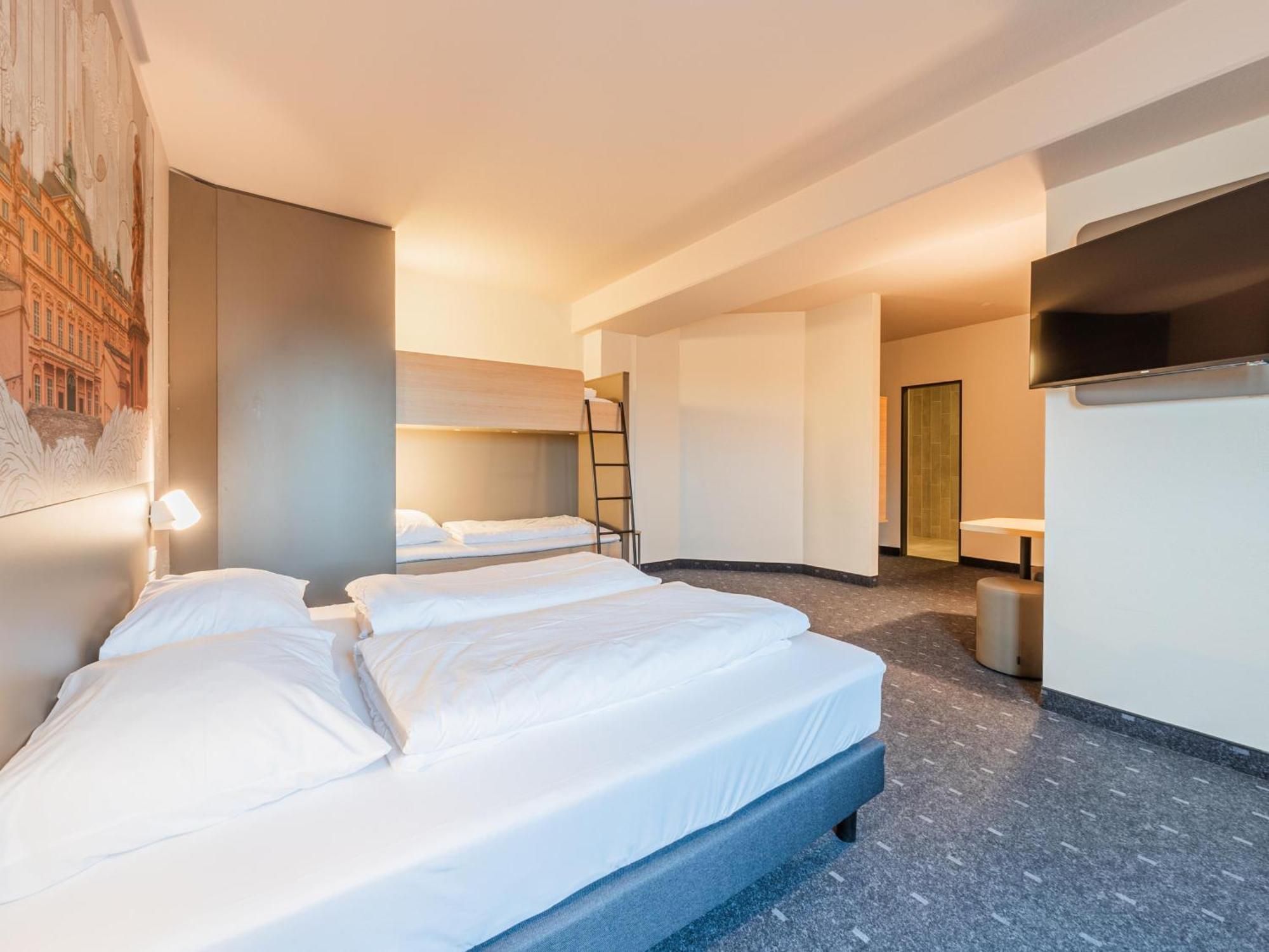 B&B Hotel Rastatt Esterno foto